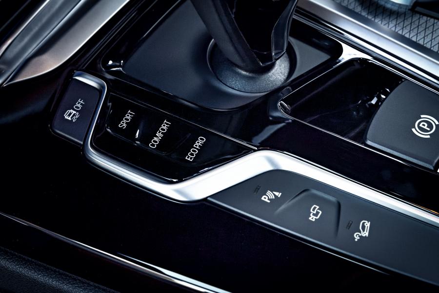 Детали интерьера BMW X3 M40i (G01) 2017 года  (WW) (фото 29 из 184)